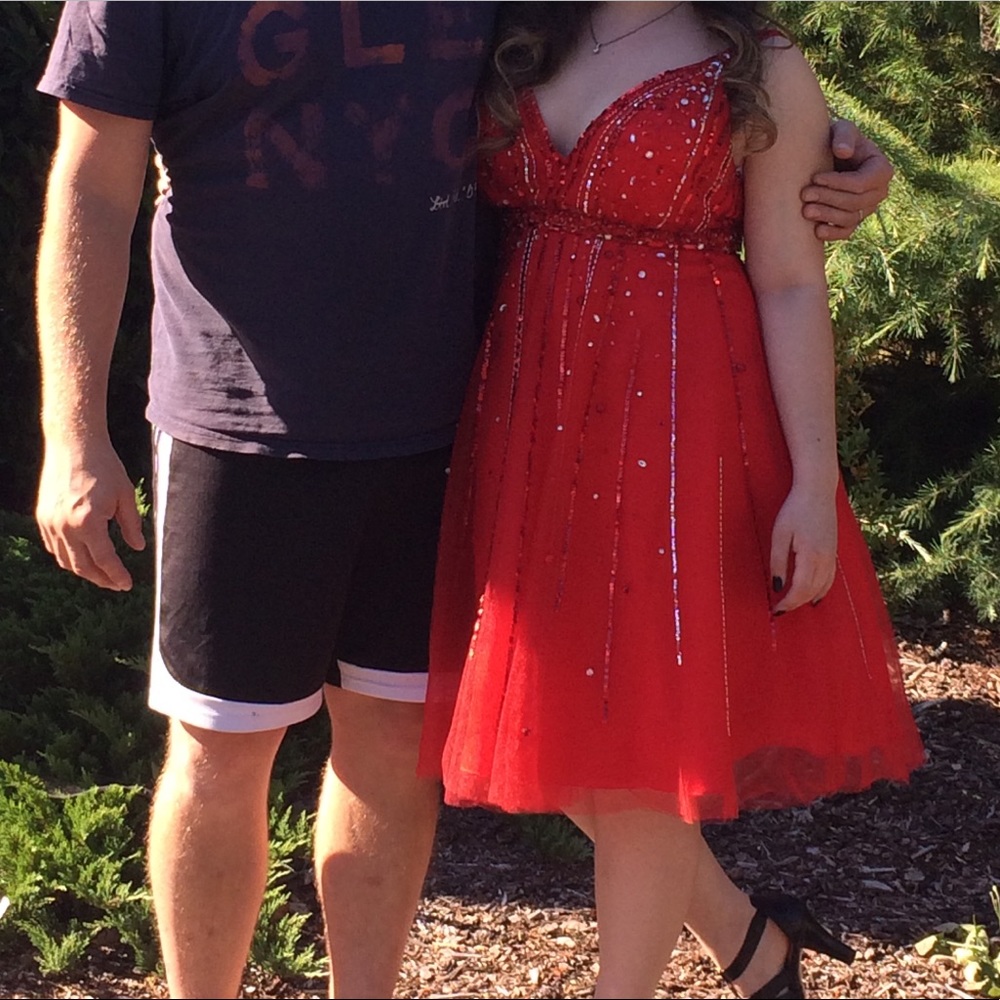 Selling my 9th grade dance dress!! ❤️❤️✨